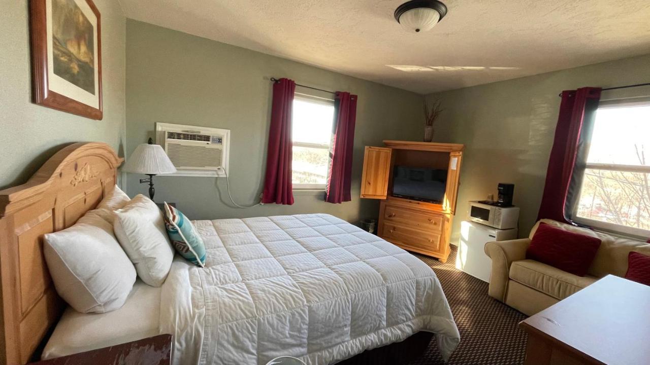 Rugged Country Lodge Pendleton Extérieur photo