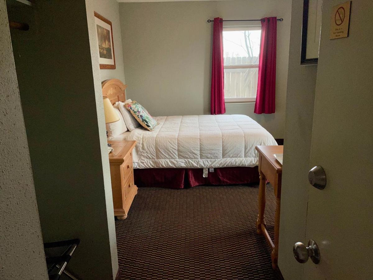 Rugged Country Lodge Pendleton Extérieur photo