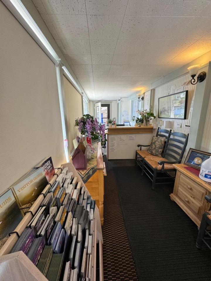 Rugged Country Lodge Pendleton Extérieur photo