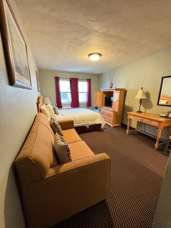 Rugged Country Lodge Pendleton Extérieur photo